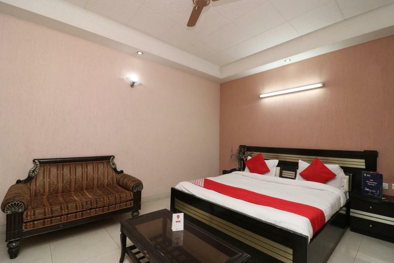 Oyo 24672 Bharat Guest House Delhi  Exterior foto